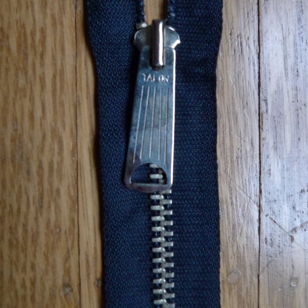 12 Inch Talon 1950s-60s Heavy Weight Metal Talon Separating Zipper -- Silver and